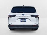 Used 2023 Toyota Sienna LE image 6