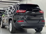 Used 2016 Jeep Cherokee Latitude w/ Cold Weather Group image 4