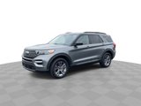 Used 2022 Ford Explorer XLT w/ Equipment Group 202A image 4