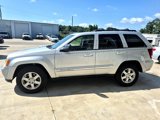 Used 2010 Jeep Grand Cherokee Laredo image 4