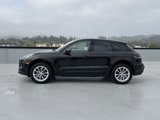 Certified 2025 Porsche Macan image 2