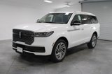 New 2025 Lincoln Navigator Reserve image 3