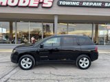 Used 2017 Jeep Compass Latitude image 2