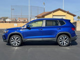 Used 2022 Volkswagen Taos SE image 2