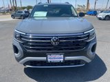 New 2025 Volkswagen Atlas Peak Edition SE image 2