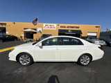 Used 2009 Toyota Avalon XLS image 2