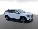 Used 2024 GMC Terrain SLT image 2