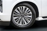 Used 2025 INFINITI QX80 Sensory image 4