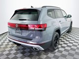 New 2025 Volkswagen Atlas Peak Edition SE image 4