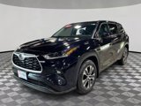 Used 2021 Toyota Highlander XLE image 4
