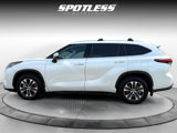Used 2021 Toyota Highlander XLE image 3