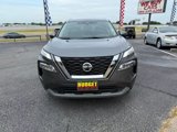 Used 2021 Nissan Rogue SV image 2