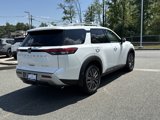New 2025 Nissan Pathfinder SL w/ SL Premium Package image 3