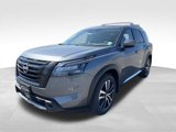New 2025 Nissan Pathfinder Platinum w/ Black Appearance Package image 4