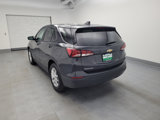 Used 2022 Chevrolet Equinox LS w/ LS Convenience Package image 5