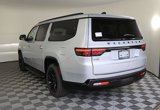 New 2025 Jeep Wagoneer L Series II image 6