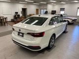 Used 2023 Volkswagen Jetta SE image 5