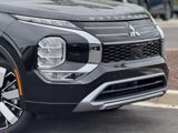 New 2025 Mitsubishi Outlander AWD image 3