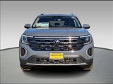 New 2025 Volkswagen Atlas SEL image 2