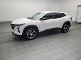 Used 2024 Chevrolet Trax RS w/ Driver Confidence Package image 2