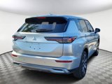New 2025 Mitsubishi Outlander SE image 4