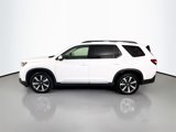 Used 2025 Honda Pilot Elite image 2