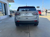 Used 2022 Jeep Compass Latitude w/ Sun and Sound Group image 5
