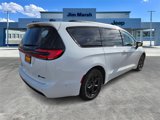 New 2025 Chrysler Pacifica Premium image 5