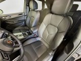 Used 2025 Porsche Macan image 5