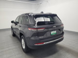 Used 2022 Jeep Grand Cherokee Laredo w/ Luxury Tech Group I image 5