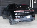 Used 2024 Porsche Cayenne image 3