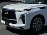 New 2025 INFINITI QX80 Luxe image 2