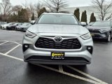 Used 2022 Toyota Highlander XLE image 3