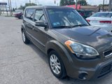 Used 2013 Kia Soul + image 4