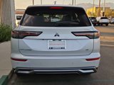 New 2025 Mitsubishi Outlander SE image 3