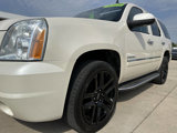 Used 2013 GMC Yukon Denali image 2