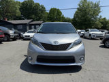 Used 2015 Toyota Sienna SE Premium image 3