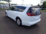 Certified 2023 Chrysler Pacifica Touring-L image 3
