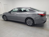 Used 2023 Nissan Altima 2.5 SV image 3