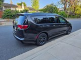 Used 2018 Chrysler Pacifica Limited w/ Advanced Safetytec Group image 5