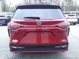 Used 2022 Toyota Sienna XSE image 4