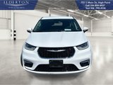 Used 2023 Chrysler Pacifica Touring-L image 3