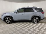 New 2025 Nissan Pathfinder Platinum image 5