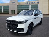 New 2025 Lincoln Navigator Reserve w/ Jet Appearance Package image 3