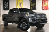 Used 2017 Toyota Tacoma TRD Off-Road image 3
