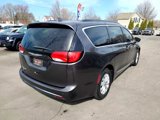 Used 2017 Chrysler Pacifica Touring-L image 5