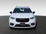 New 2025 Chrysler Pacifica Limited image 2