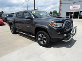 Used 2019 Toyota Tacoma TRD Sport image 2