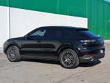 Used 2023 Porsche Cayenne Platinum Edition image 5