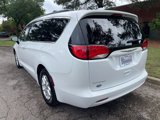 Used 2020 Chrysler Voyager Lxi image 3